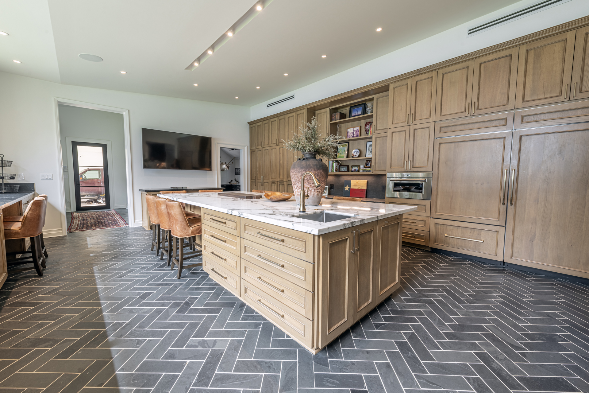 Remodeling luxury kitchen in Fulshear home